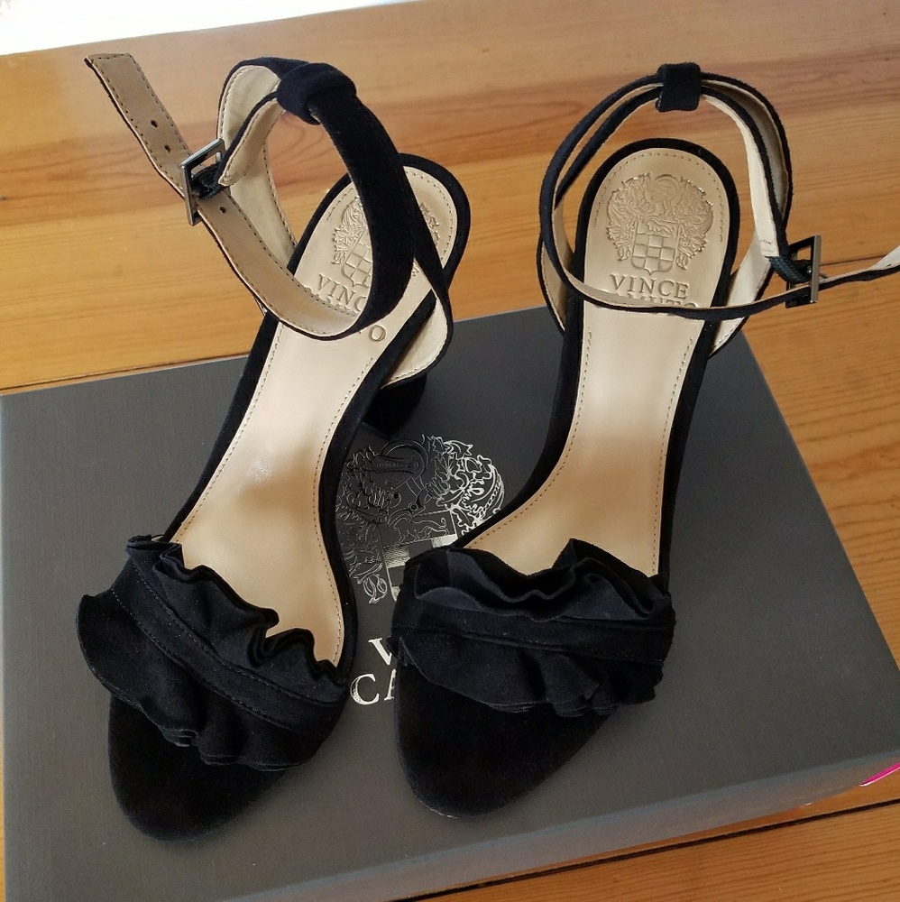 Vince Camuto 6.5 Vinta Sandals